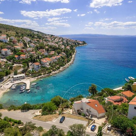 Holiday Home Duje โตรกีร์ ภายนอก รูปภาพ
