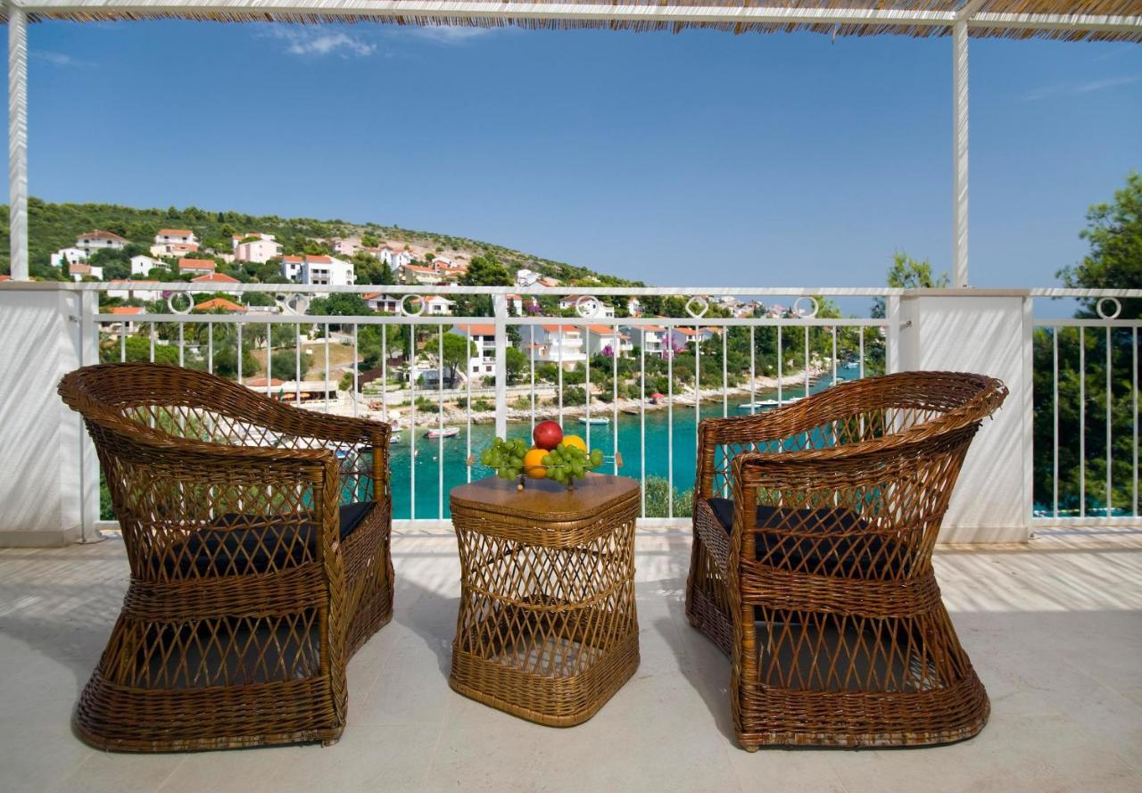 Holiday Home Duje โตรกีร์ ห้อง รูปภาพ