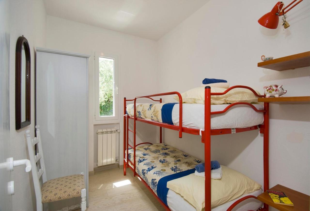 Holiday Home Duje โตรกีร์ ภายนอก รูปภาพ