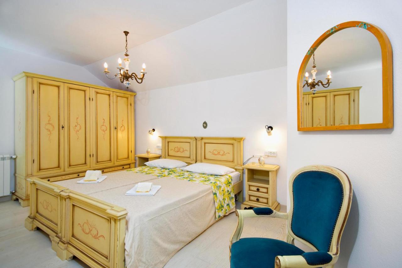 Holiday Home Duje โตรกีร์ ห้อง รูปภาพ